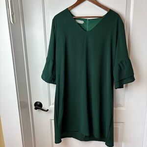 Women’s XXL Green Shift V Neck Dress Bell Sleeve Lined Holiday Christmas Festive